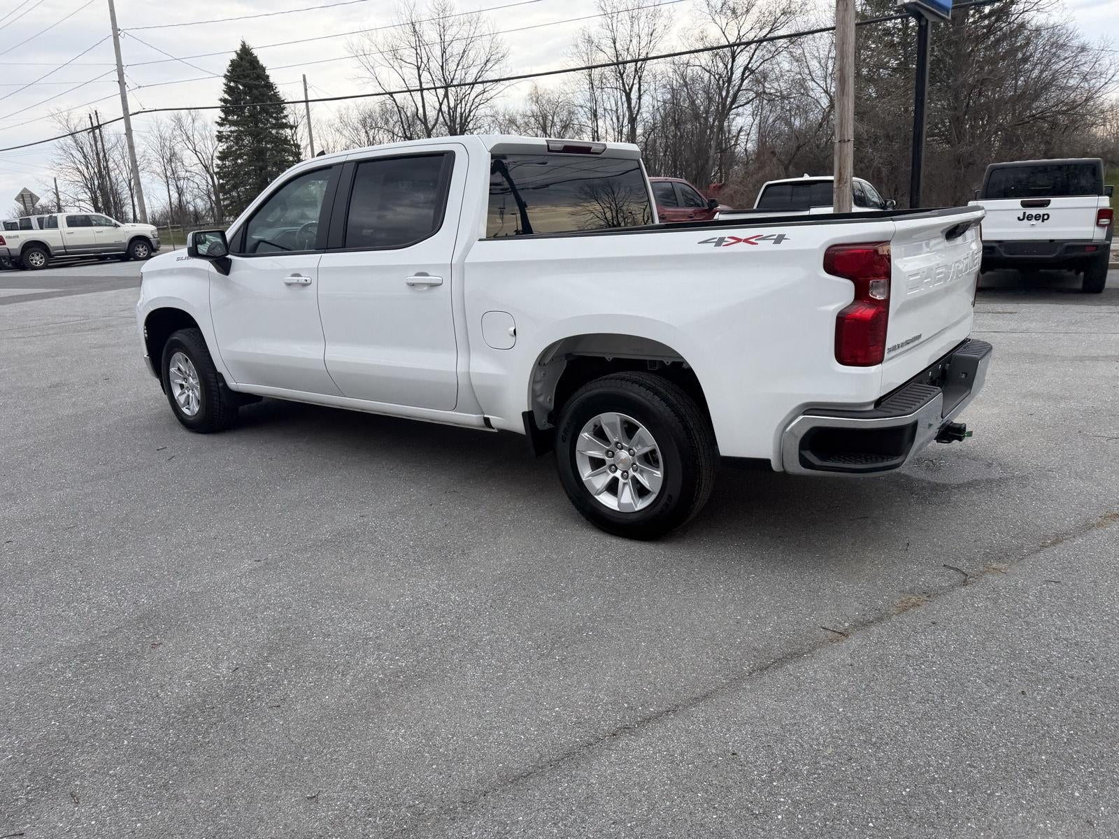 2025 Chevrolet Silverado 1500 LT