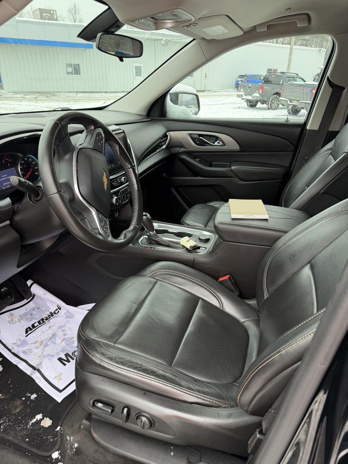 2020 Chevrolet Traverse LT Leather