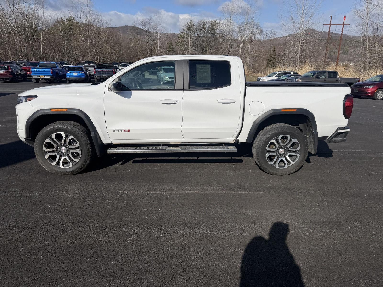 2023 GMC Canyon AT4