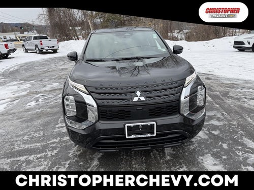 2022 Mitsubishi Outlander SE