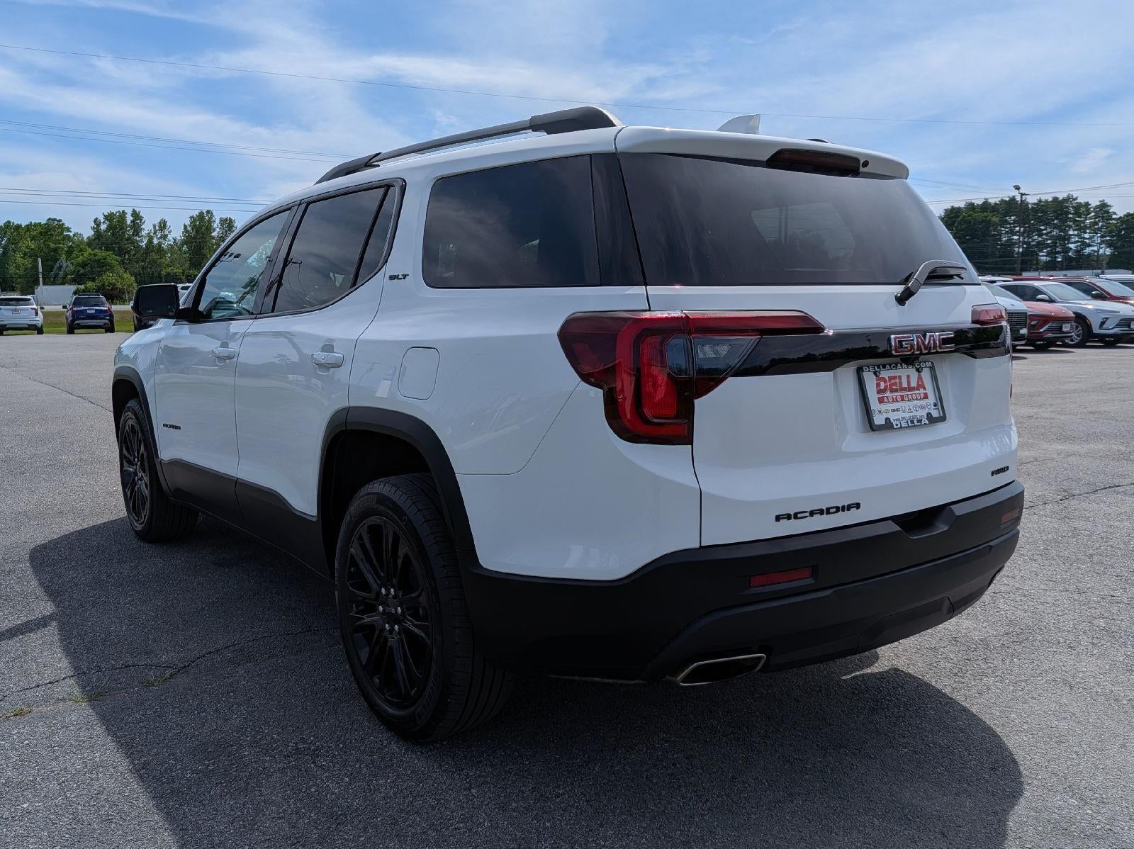 2023 GMC Acadia SLT