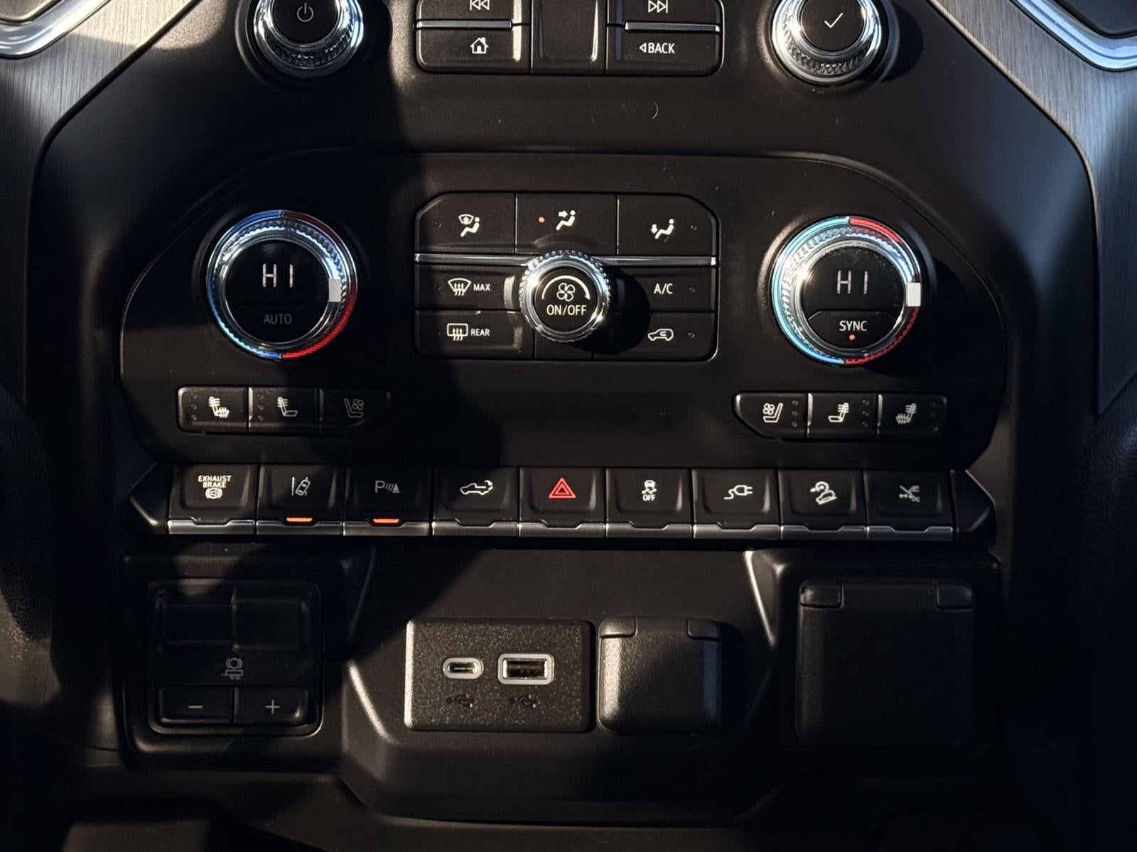 2023 GMC Sierra 3500 HD Denali