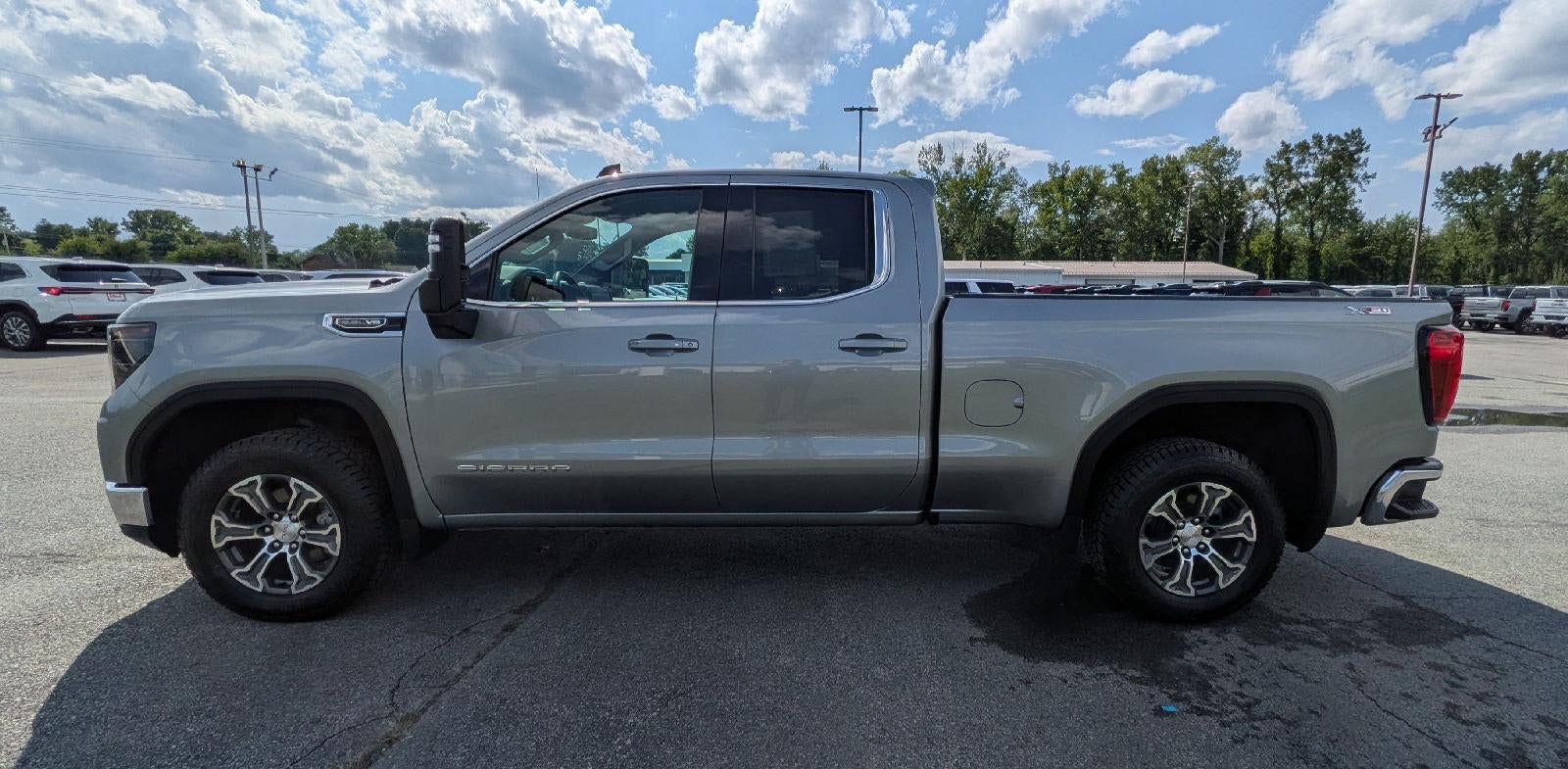 2023 GMC Sierra 1500 SLE