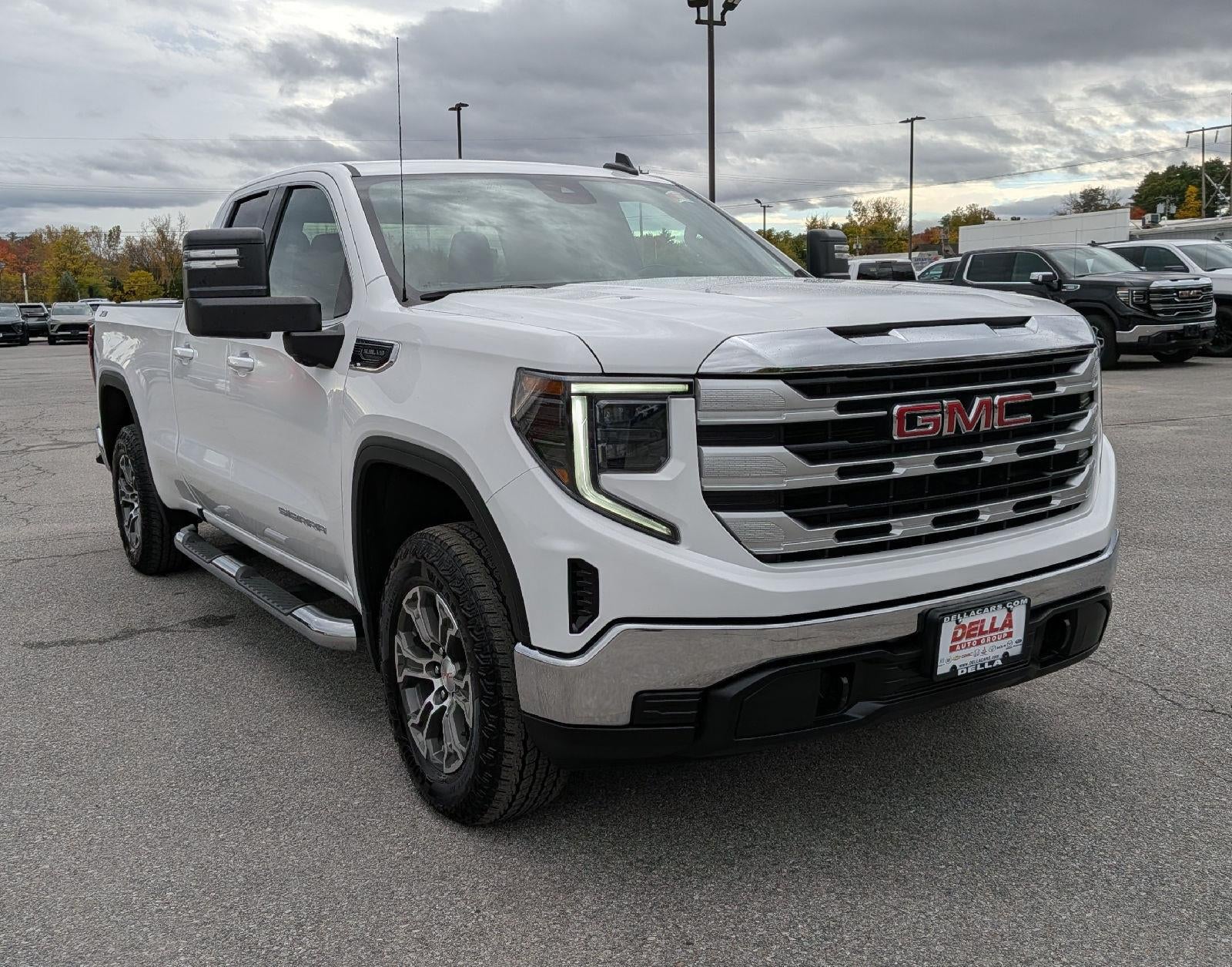 2025 GMC Sierra 1500 SLE