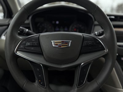 2022 Cadillac XT5 Premium Luxury