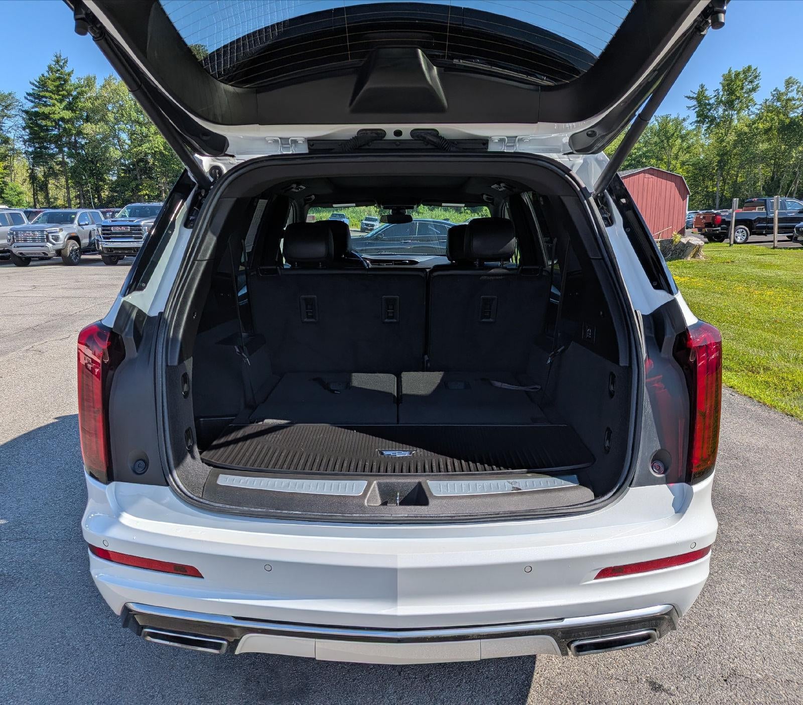 2024 Cadillac XT6 Luxury