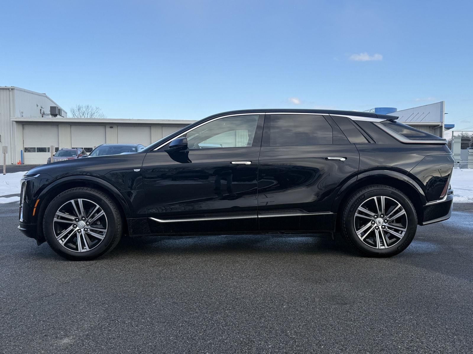 2025 Cadillac LYRIQ Luxury 1