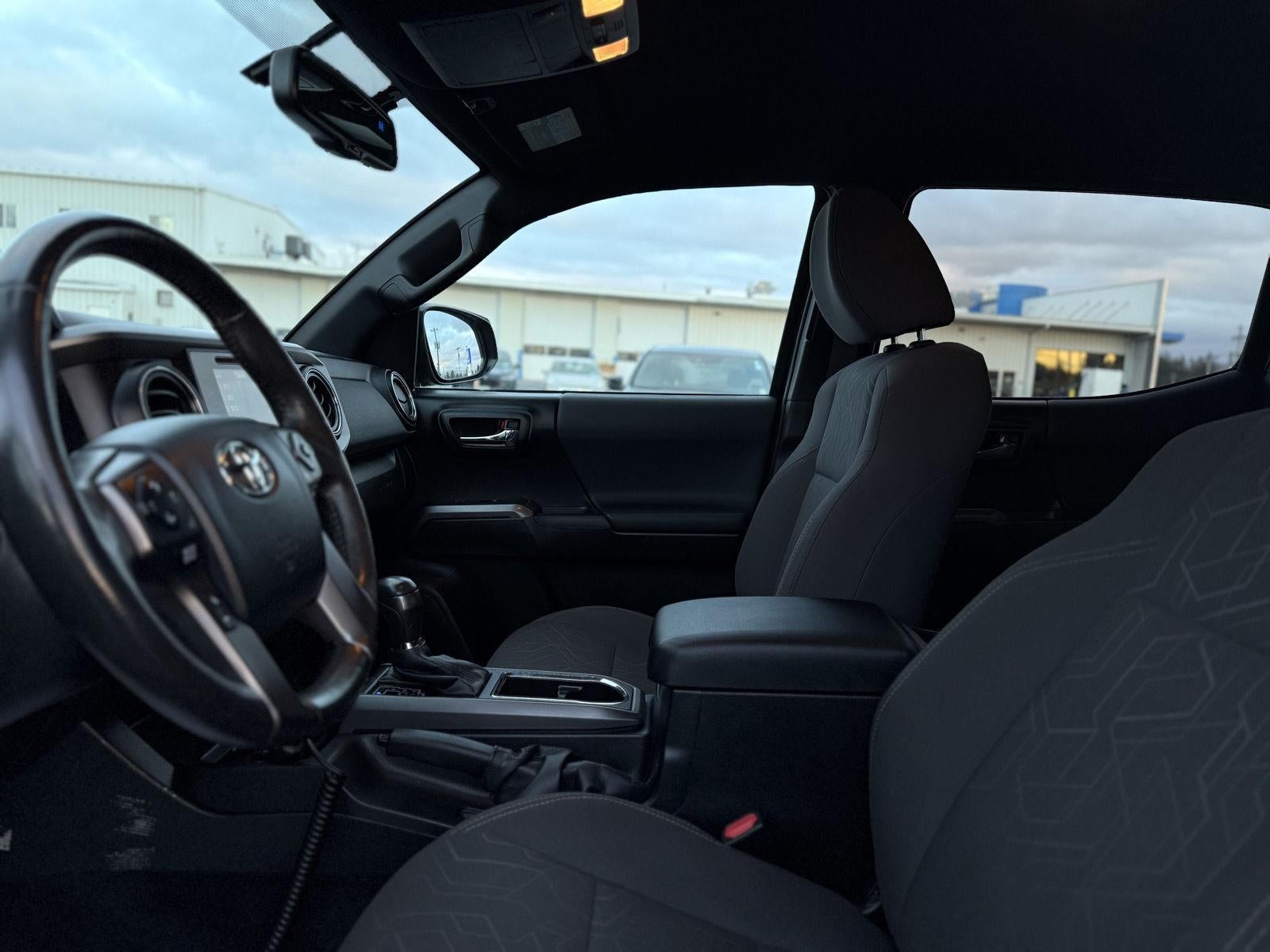 2016 Toyota Tacoma SR