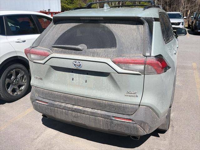 2020 Toyota RAV4 Hybrid XLE