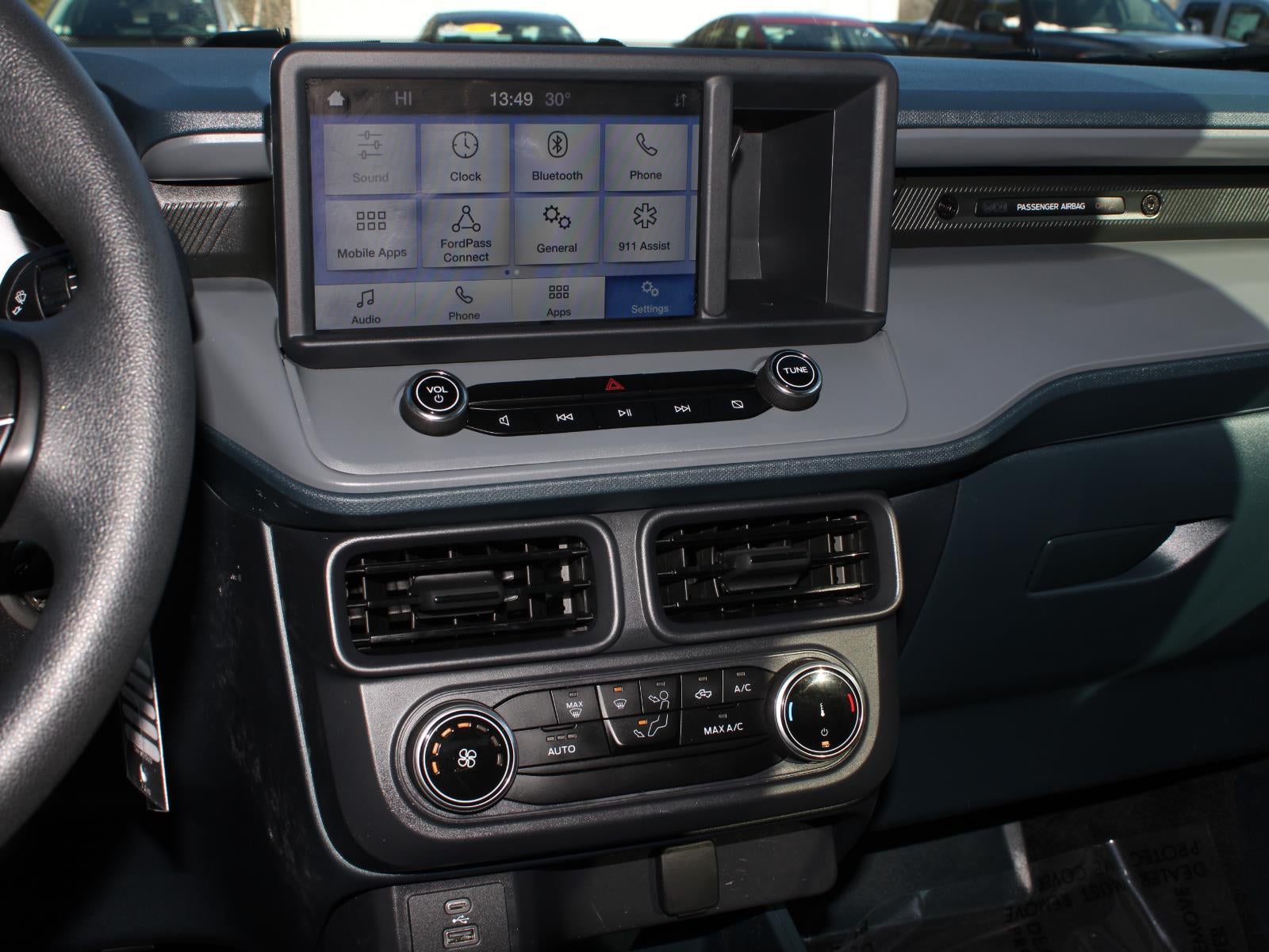 2024 Ford Maverick XL