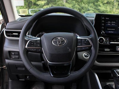 2021 Toyota Highlander LE