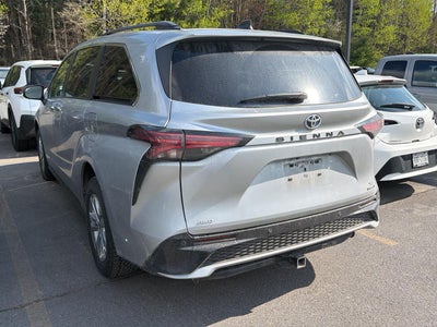 2022 Toyota Sienna XSE