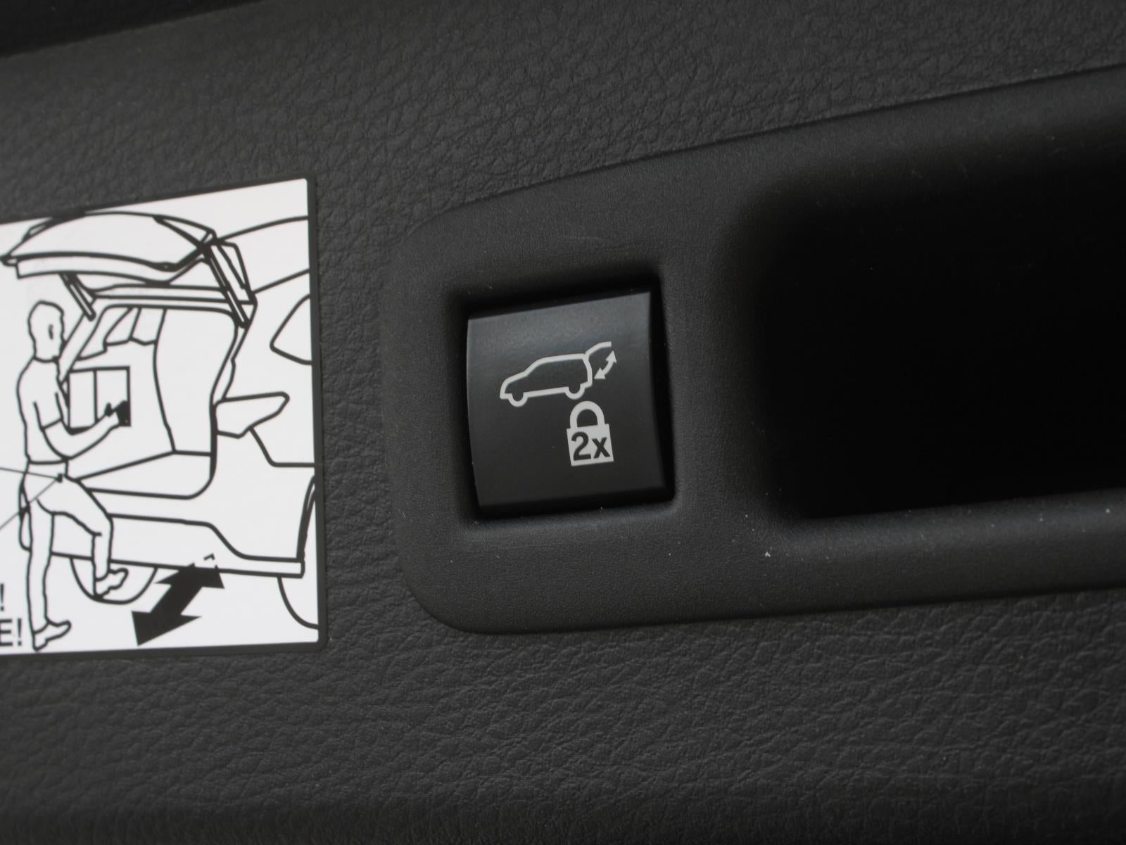 2022 Toyota Sienna XSE