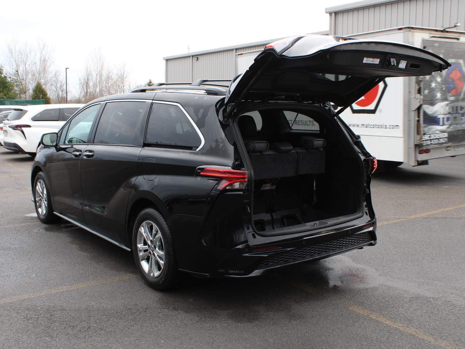 2022 Toyota Sienna XSE