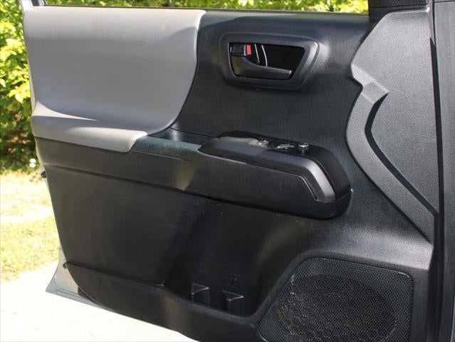 2017 Toyota Tacoma SR