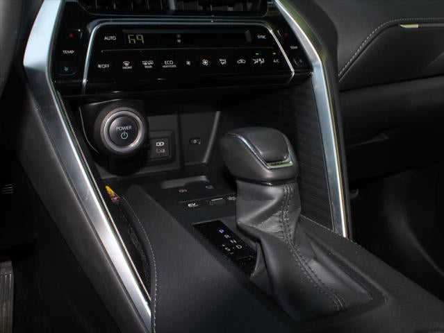 2023 Toyota Venza LE