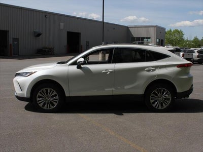 2023 Toyota Venza LE