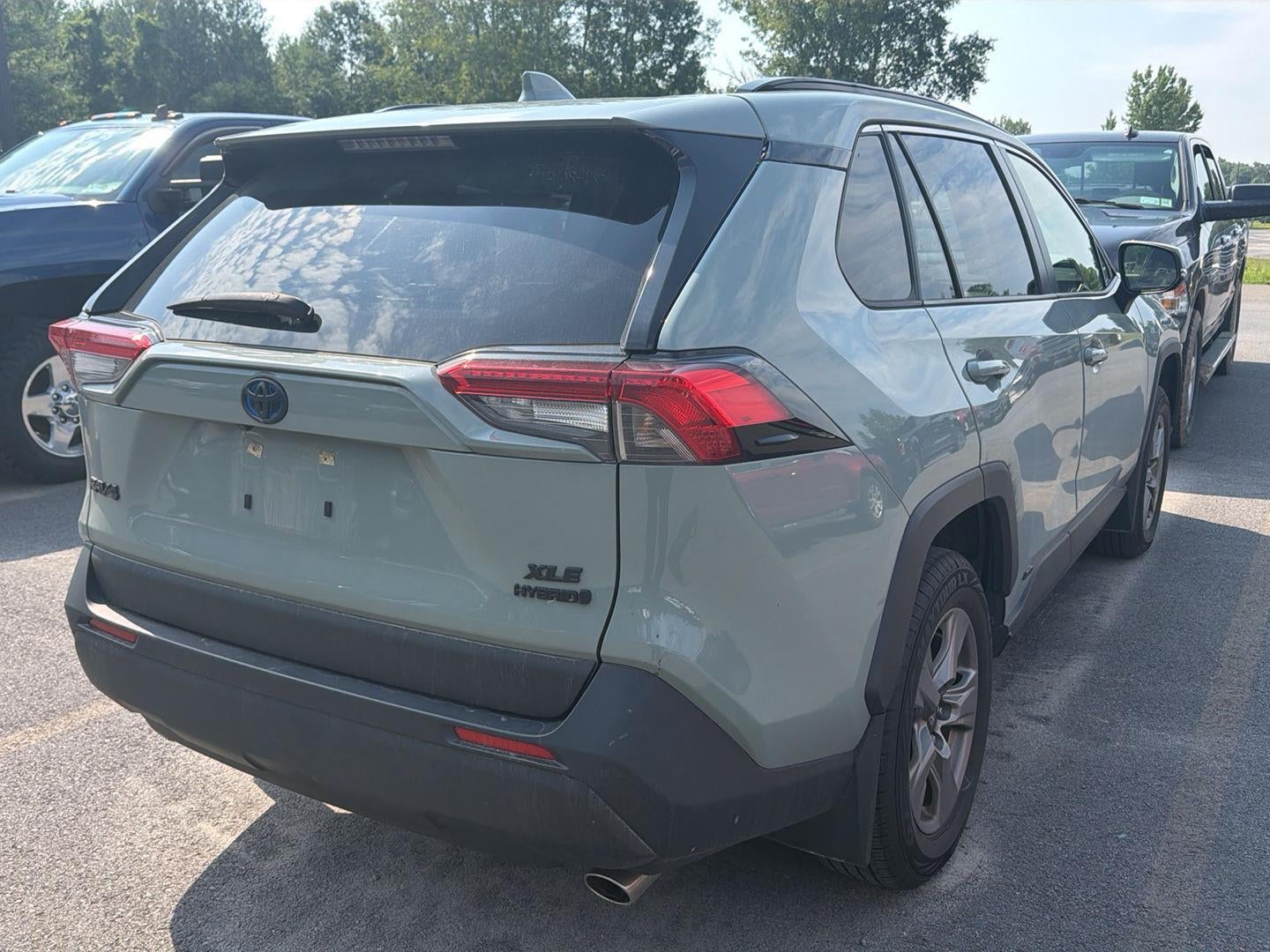 2023 Toyota RAV4 Hybrid XLE