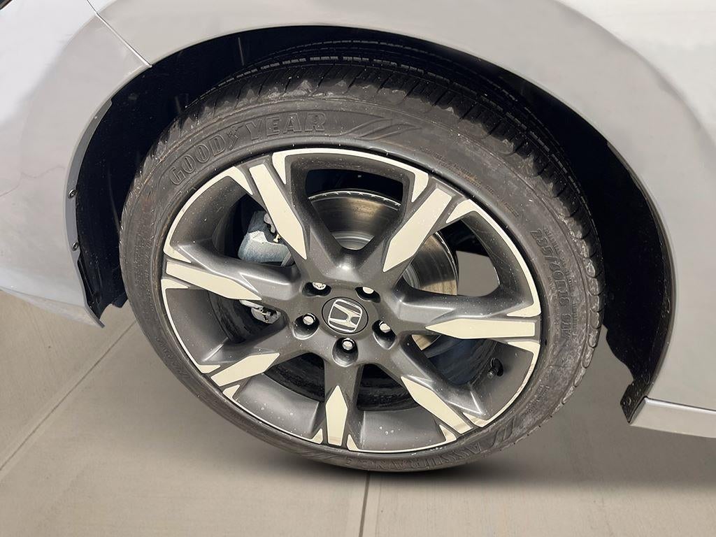 2026 Honda Civic Hatchback Hybrid Sport Touring Front Wheel Drive CVT