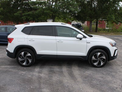 2024 Volkswagen Taos SE