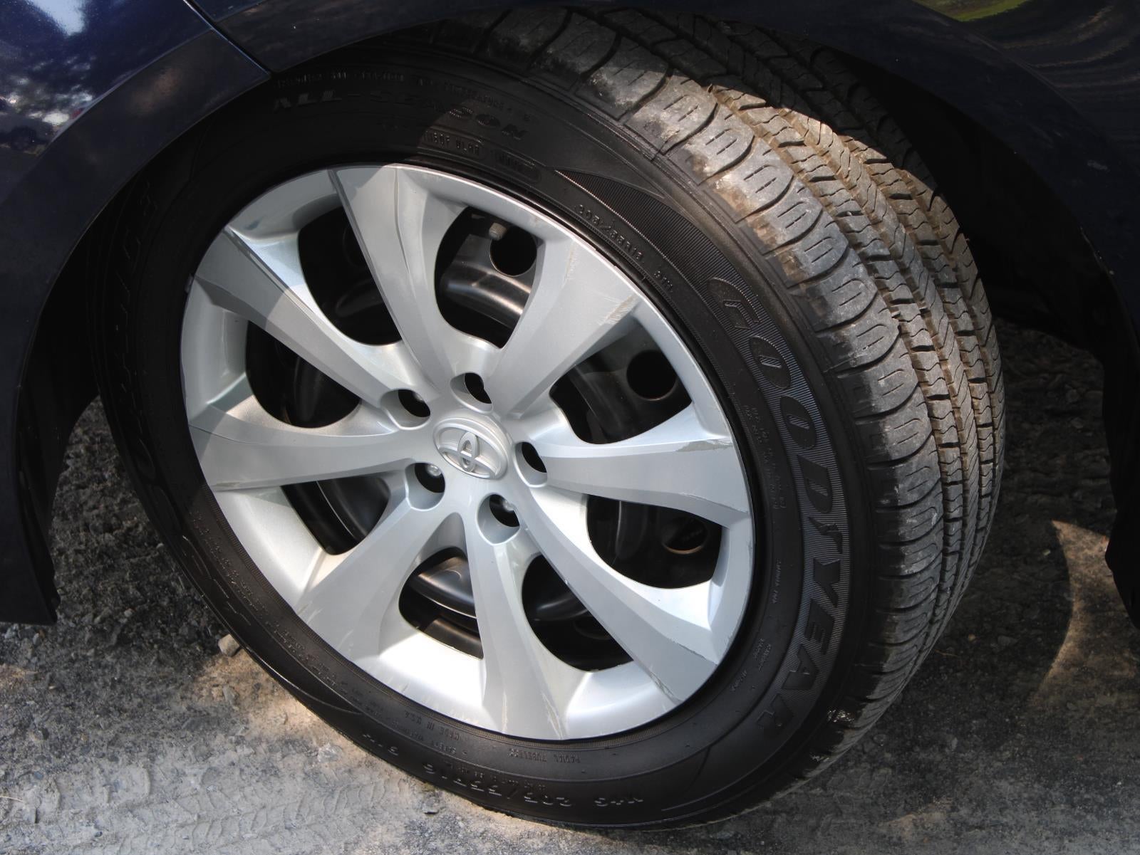 2024 Toyota Corolla LE Front Wheel Drive Automatic/CVT