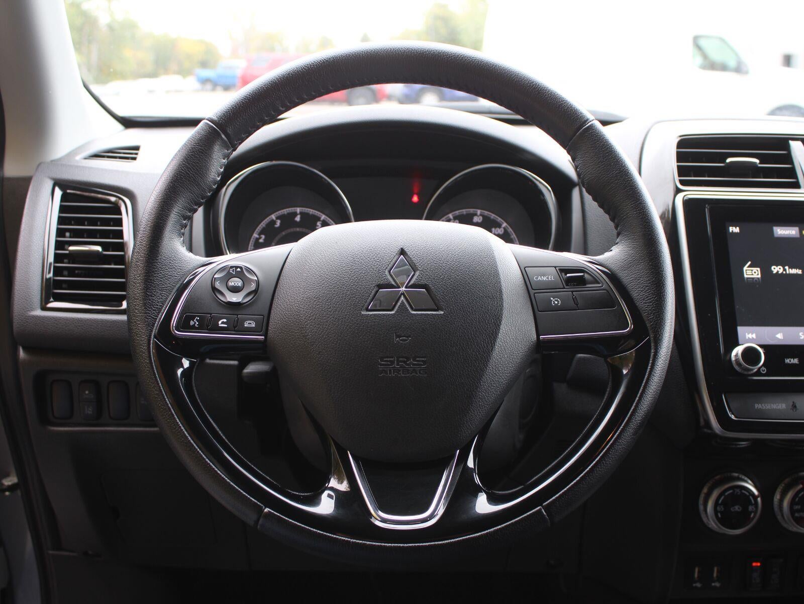 2025 Mitsubishi Outlander Sport SE