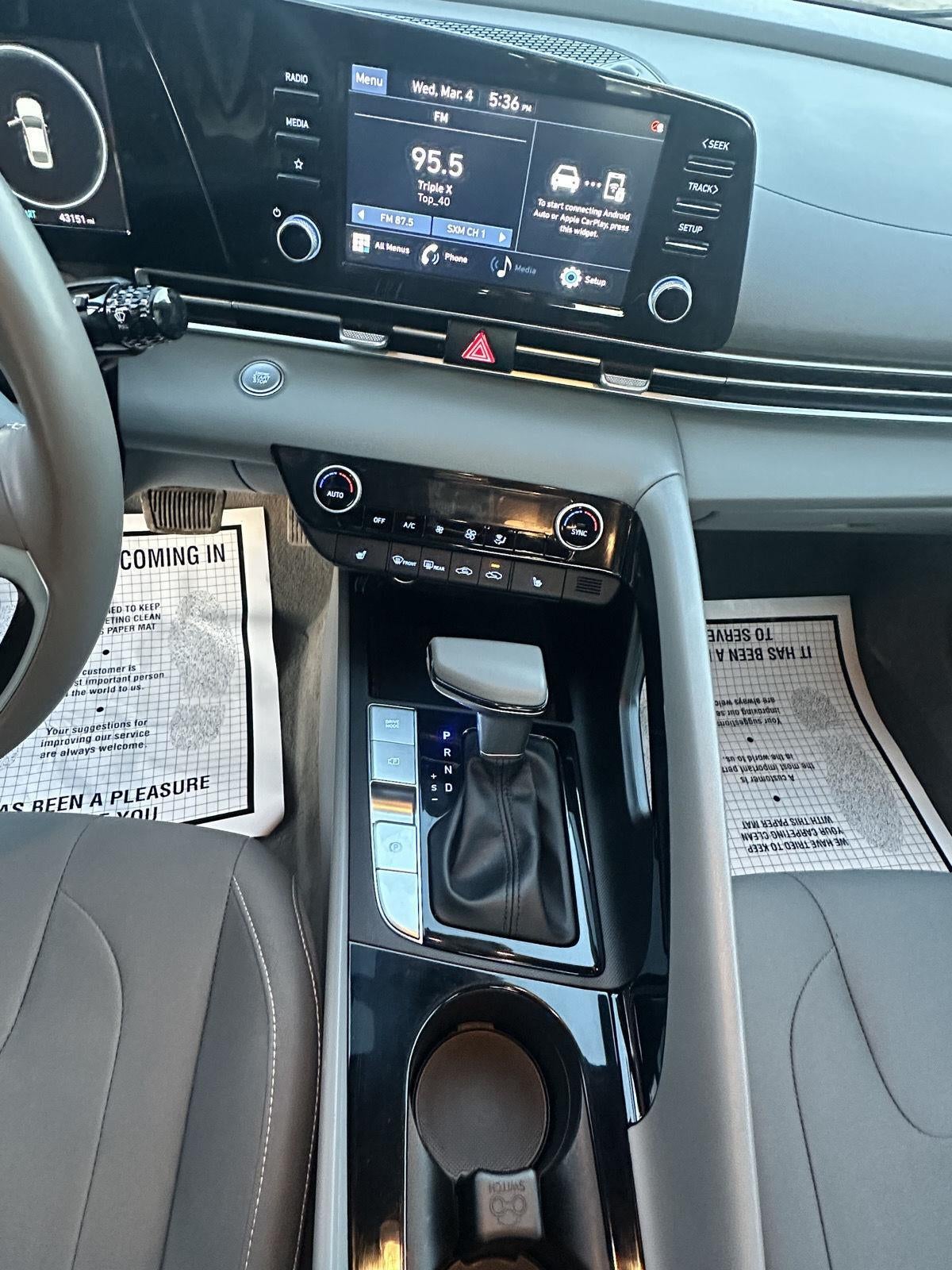 2022 Hyundai Elantra SEL