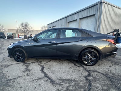 2022 Hyundai Elantra SEL