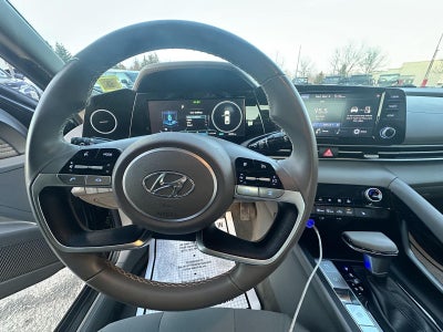 2022 Hyundai Elantra SEL