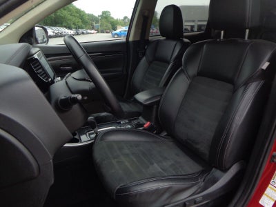 2020 Mitsubishi Outlander SE