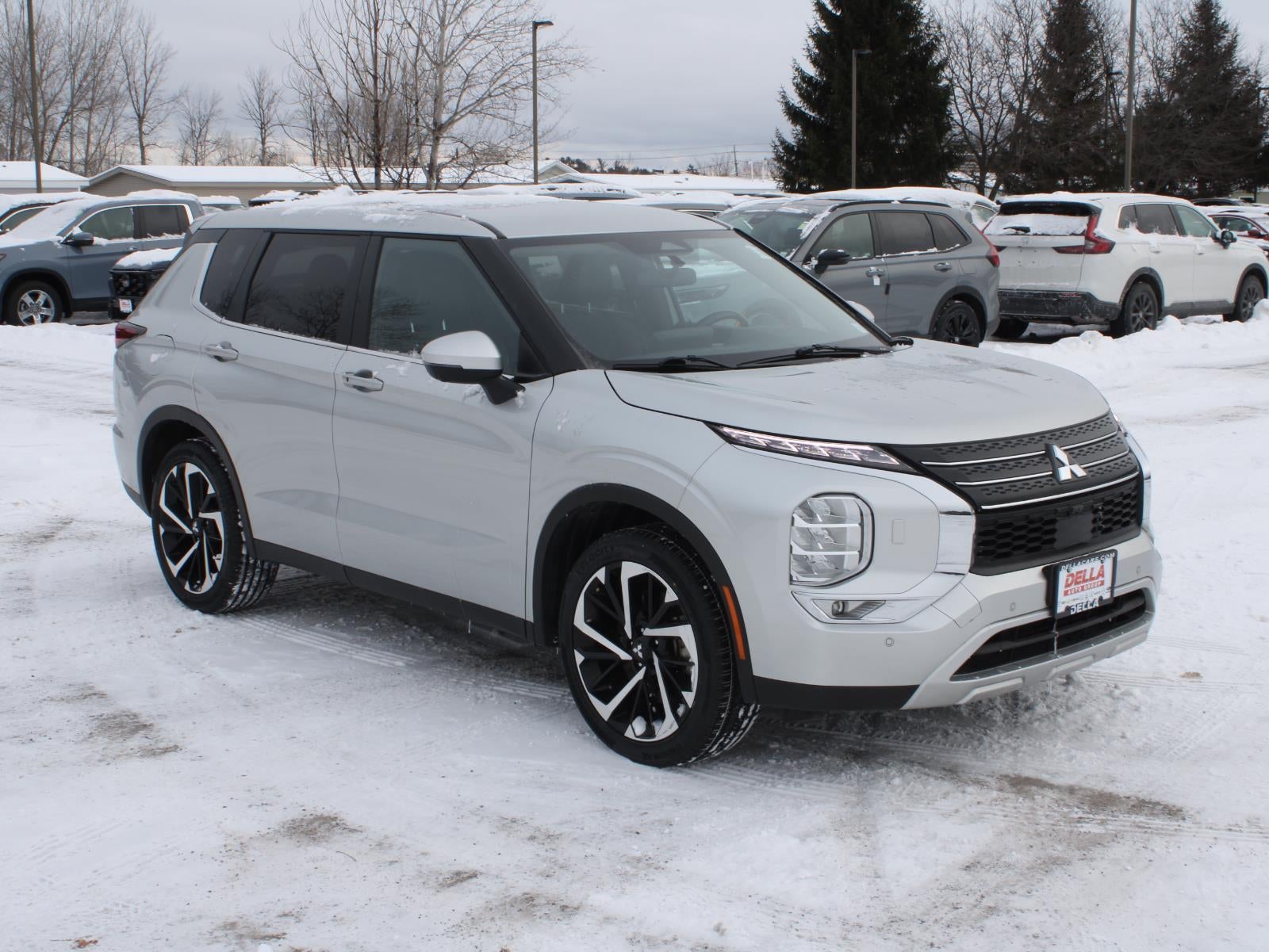 2024 Mitsubishi Outlander SE Black Edition