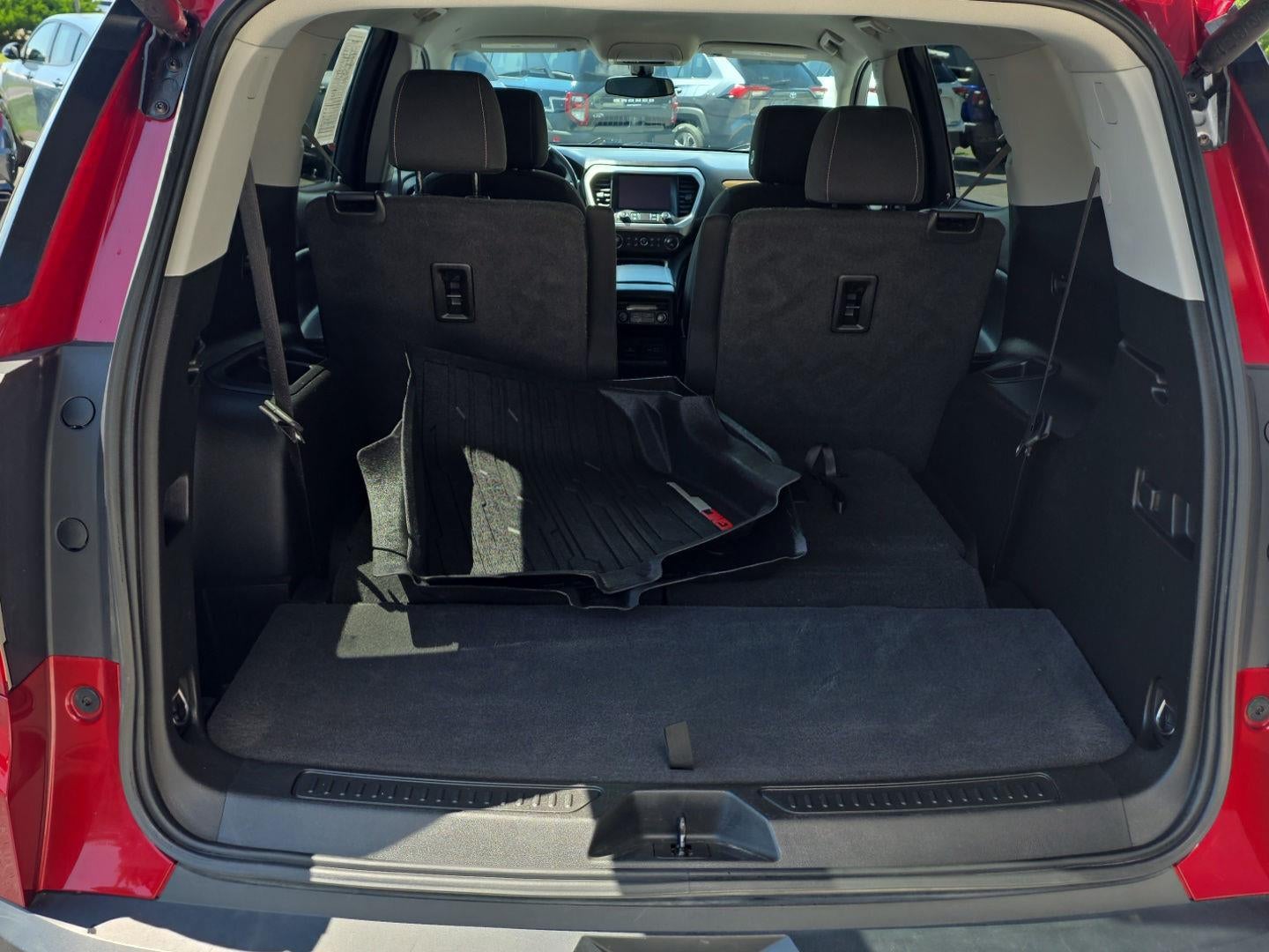 2020 GMC Acadia SLE