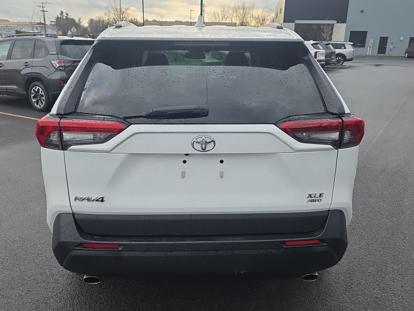2020 Toyota RAV4 XLE