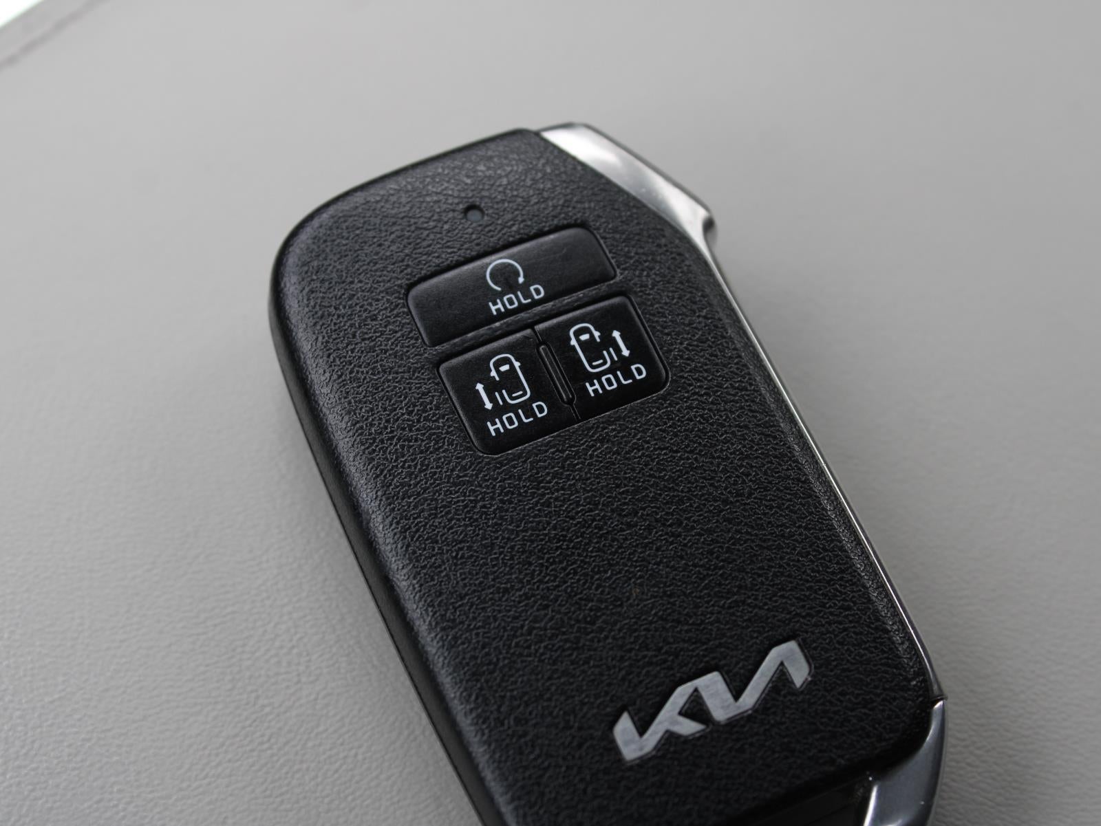 2022 Kia Carnival EX