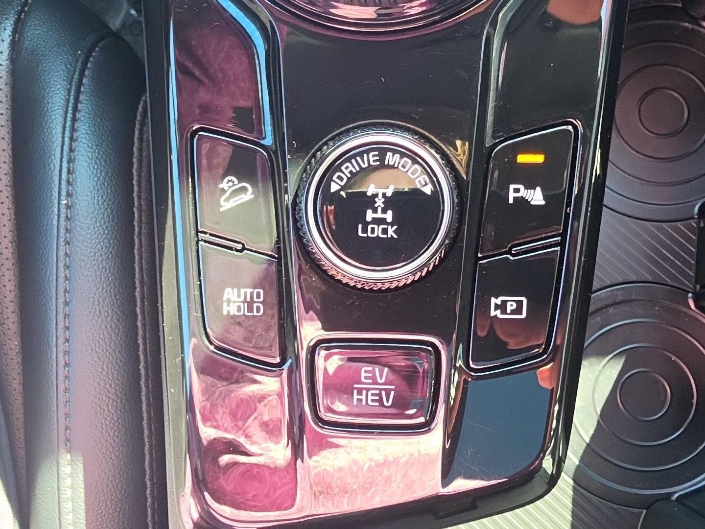 2024 Kia Sportage Plug-In Hybrid X-Line