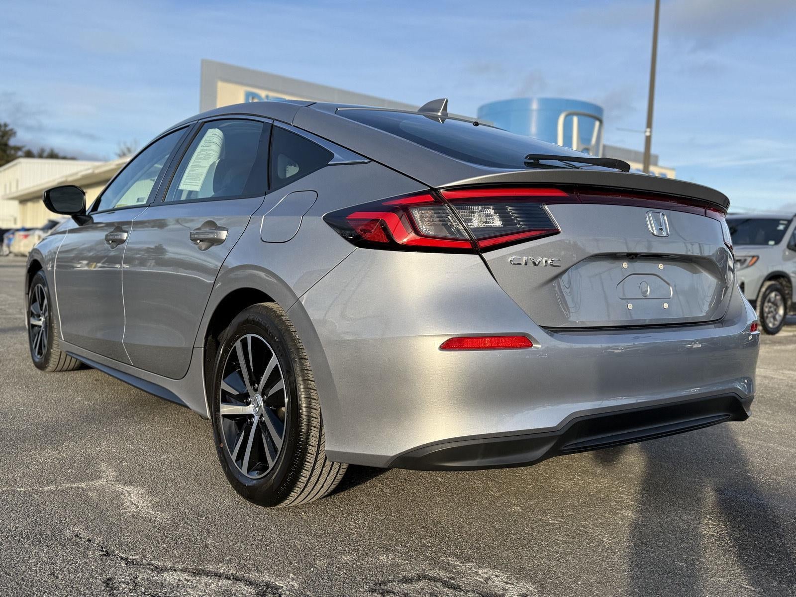 2023 Honda Civic Hatchback LX