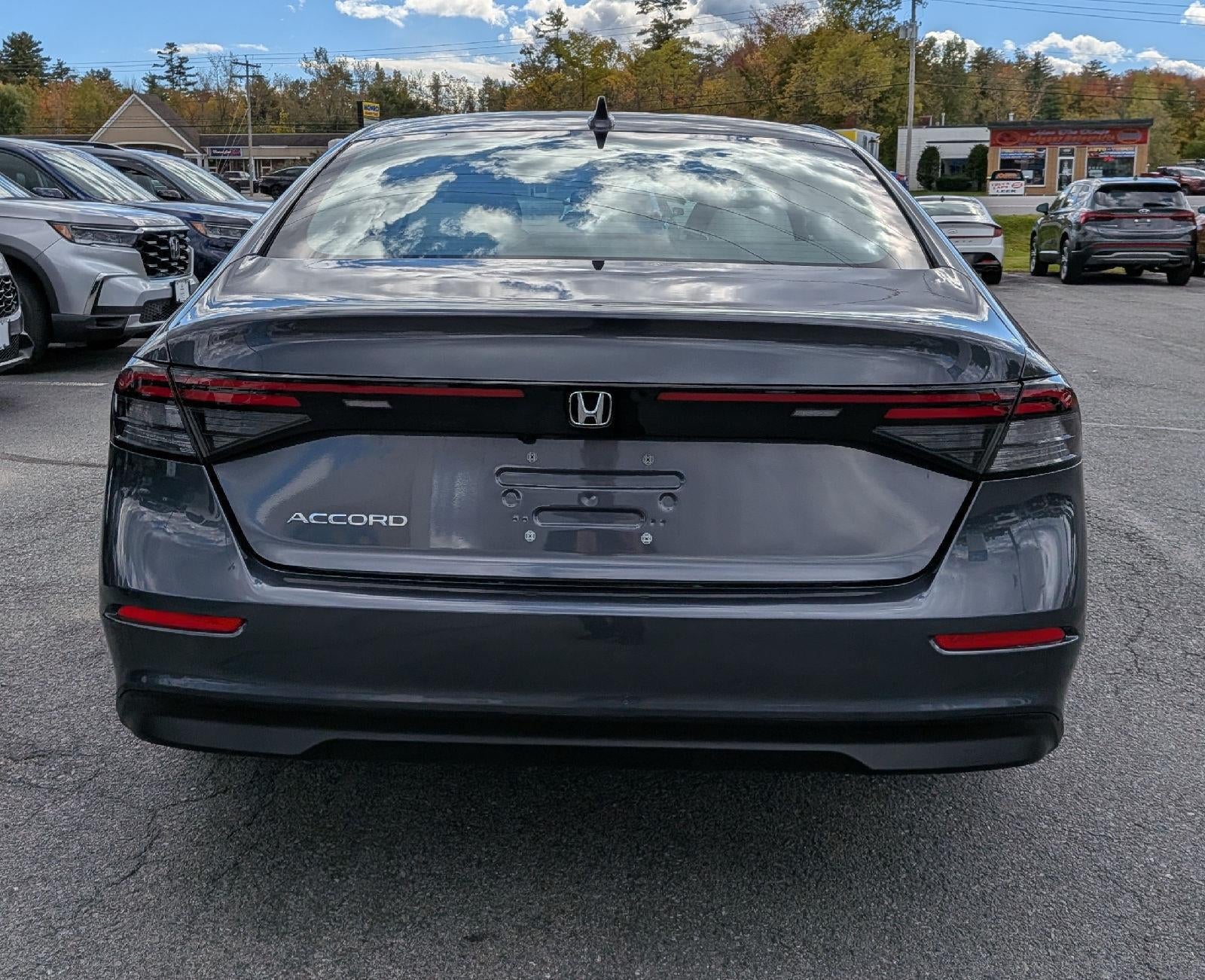 2024 Honda Accord EX - Photo 9