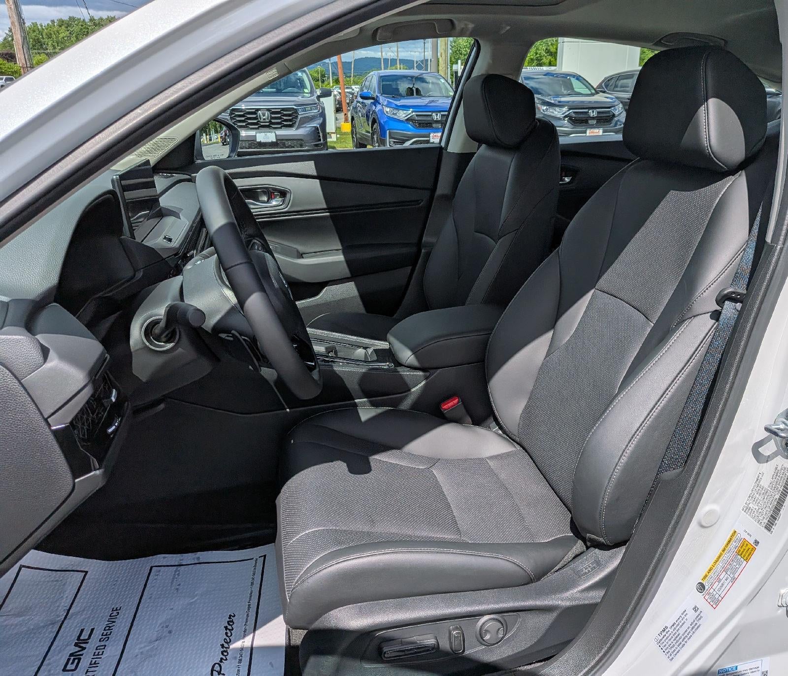 2025 Honda Accord Hybrid EX-L - Photo 13