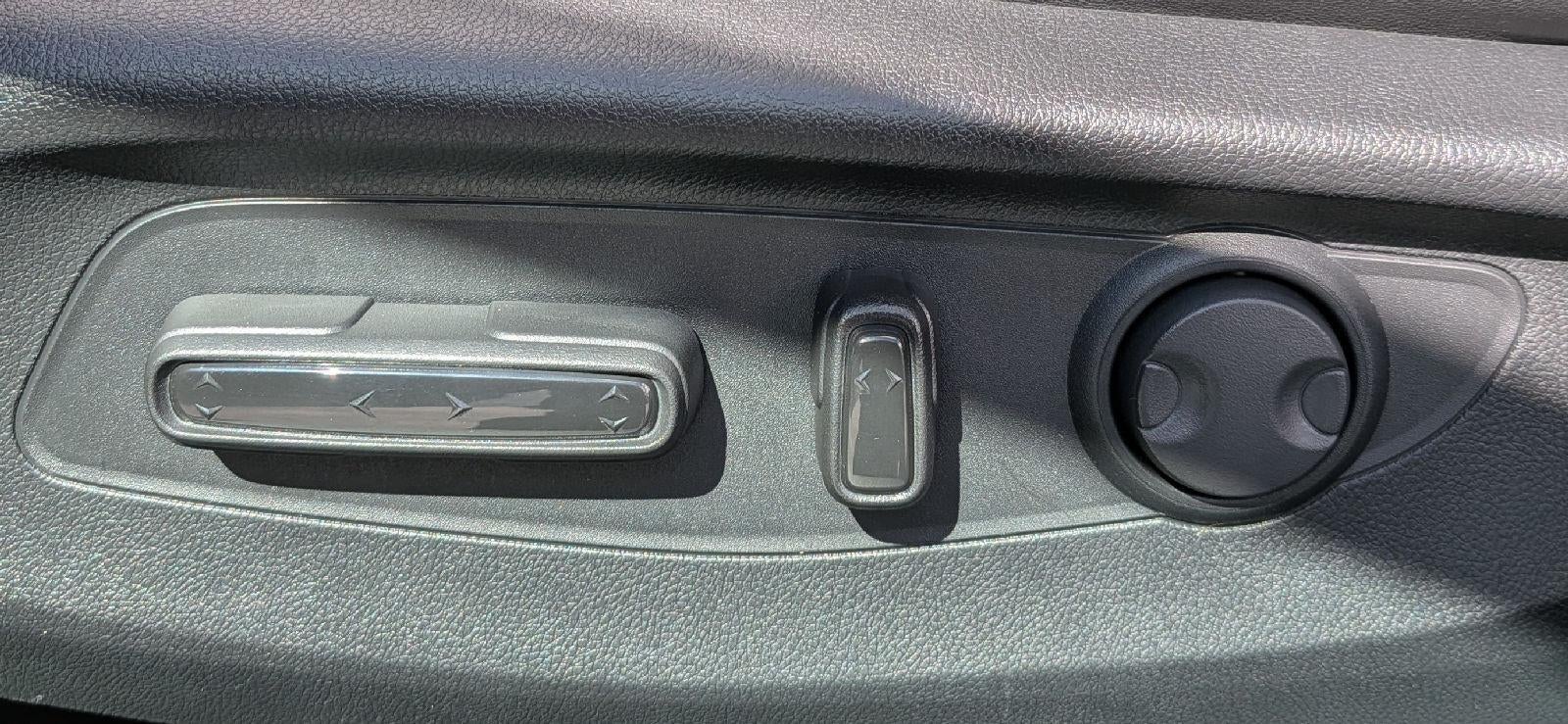2025 Honda Accord Hybrid EX-L - Photo 16