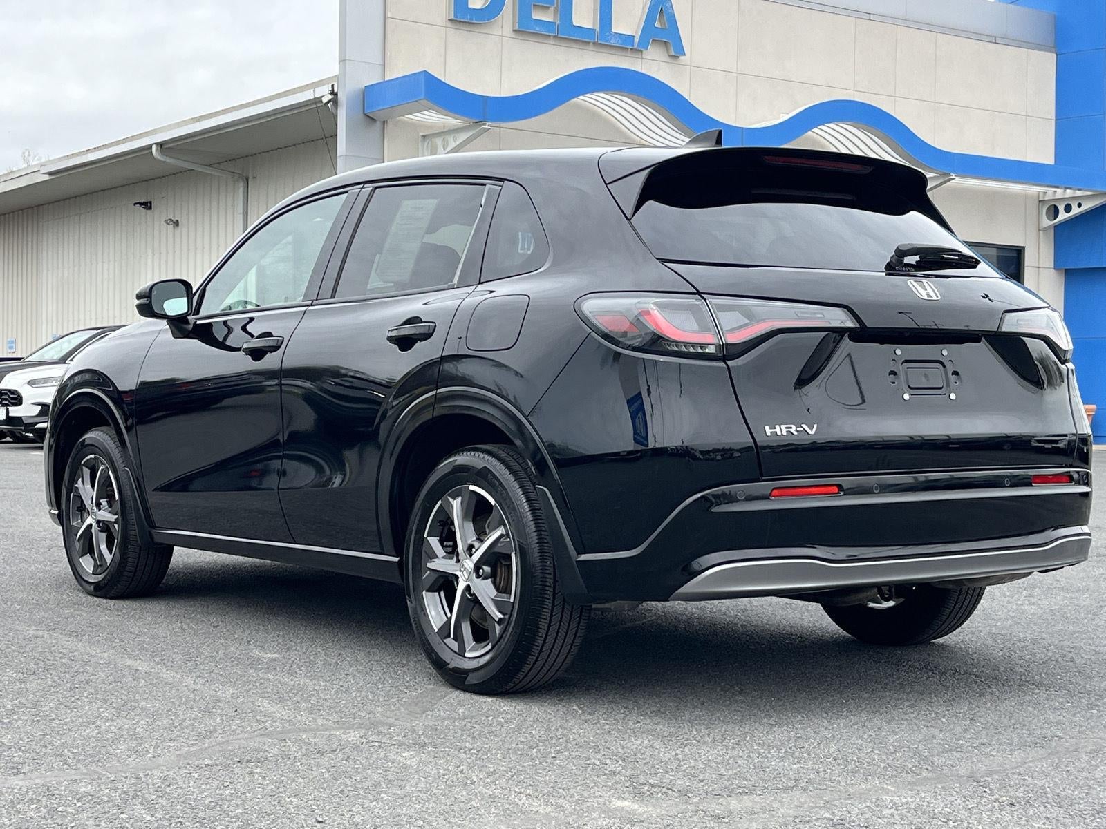 2024 Honda HR-V EX-L - Photo 9