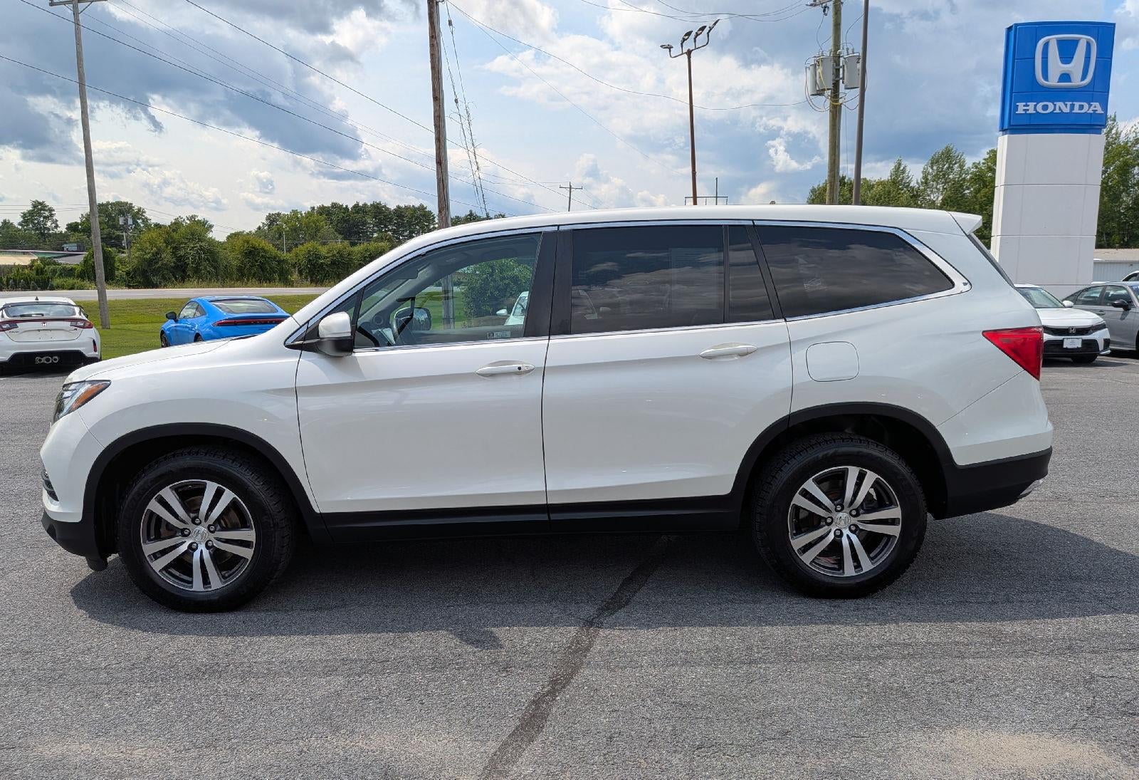 2017 Honda Pilot EX