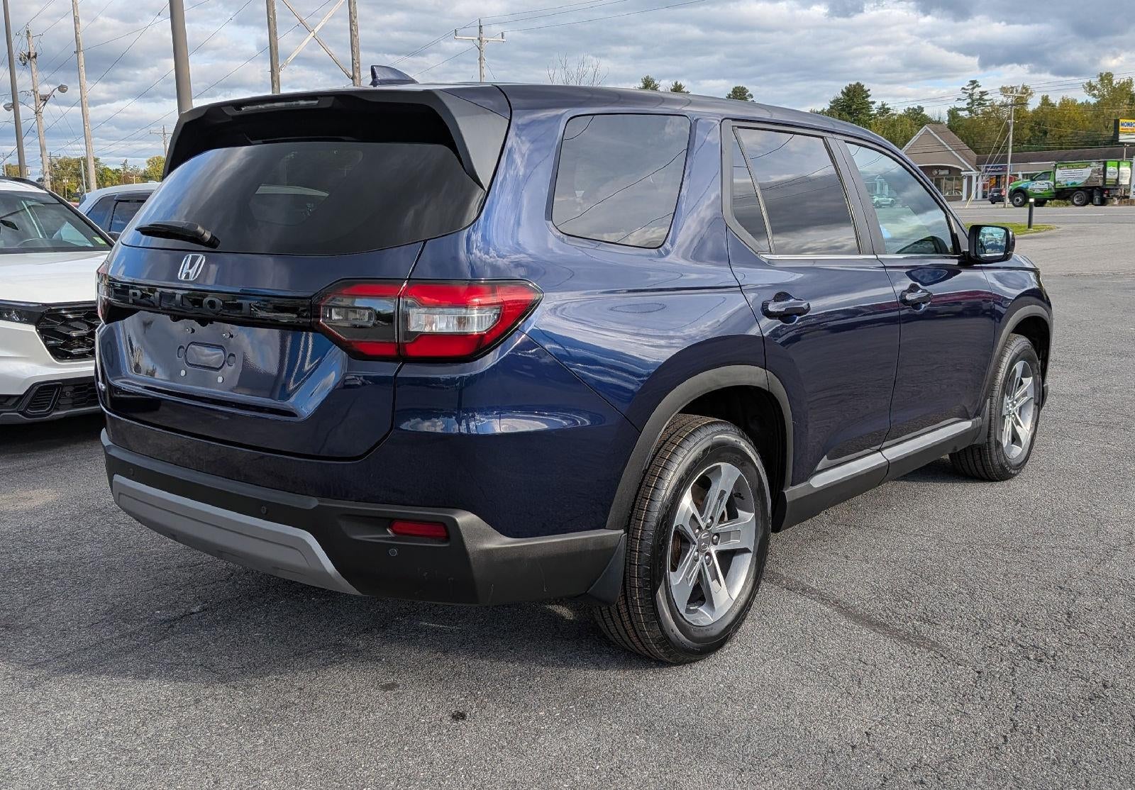 2024 Honda Pilot EX-L - Photo 7