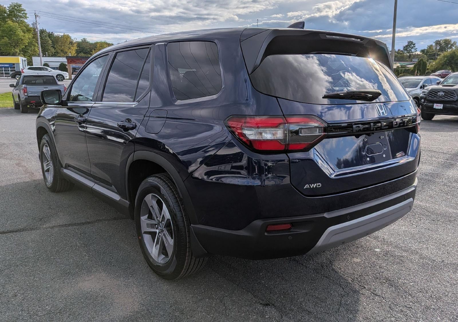 2024 Honda Pilot EX-L - Photo 8