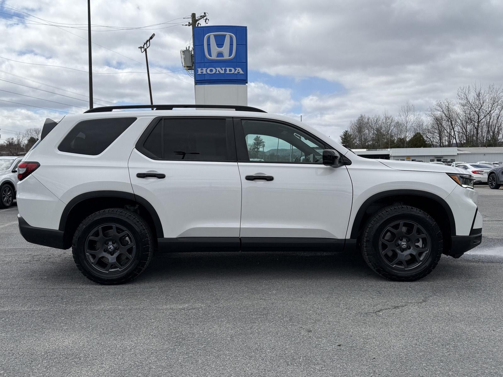 2025 Honda Pilot TrailSport