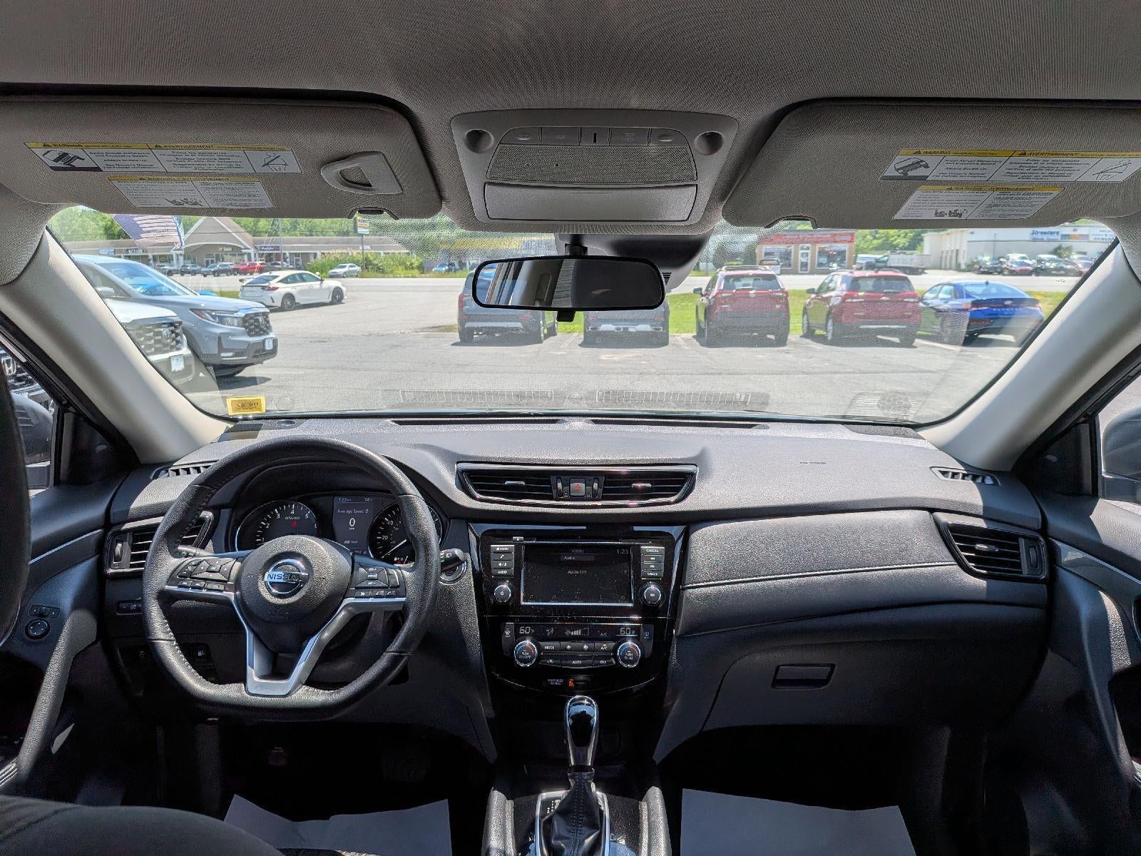 2020 Nissan Rogue SV