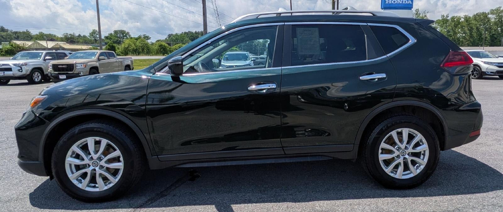 2020 Nissan Rogue SV