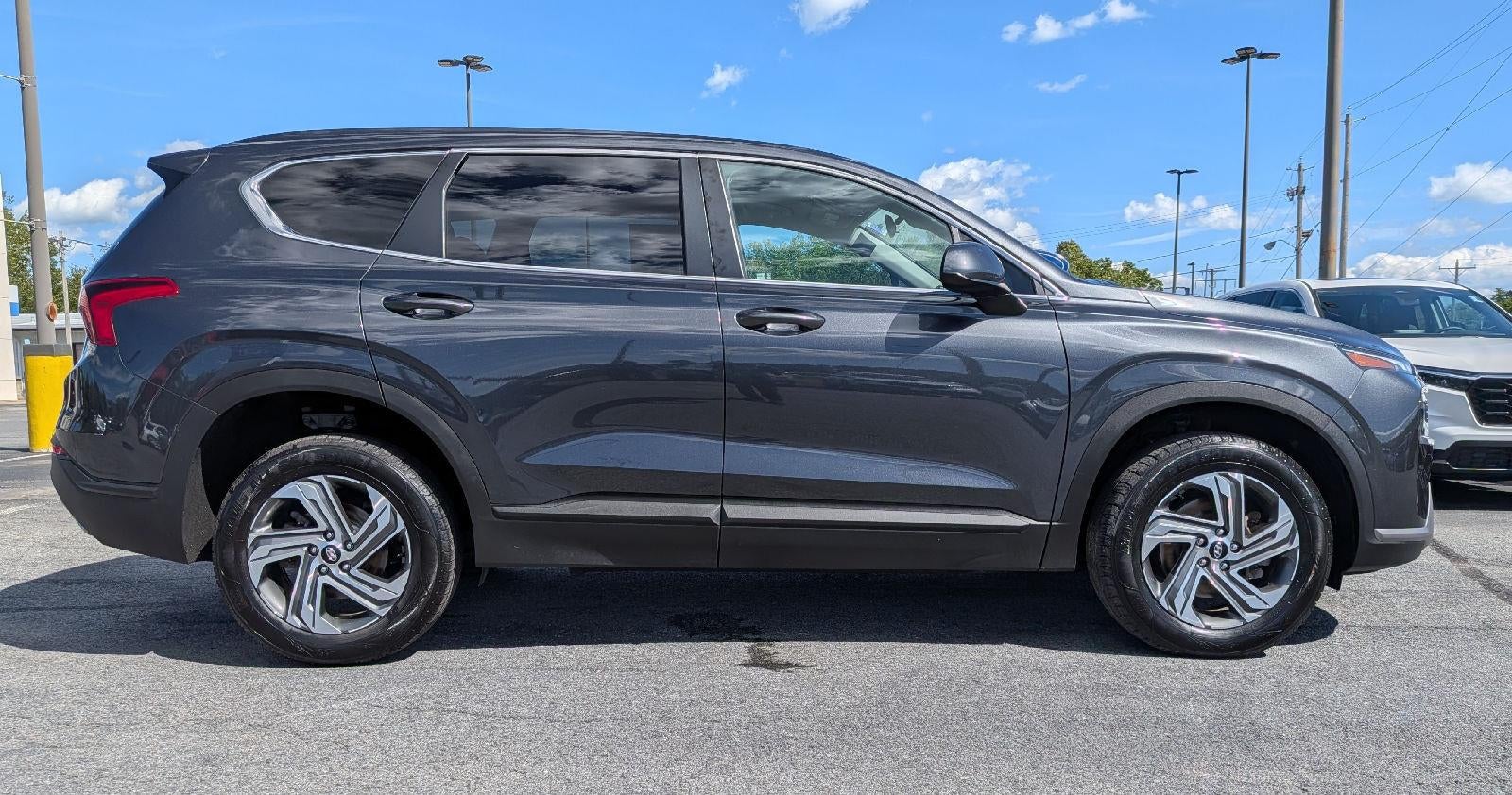 2023 Hyundai Santa Fe SE
