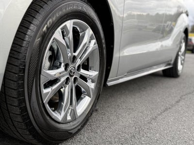 2022 Toyota Sienna Platinum