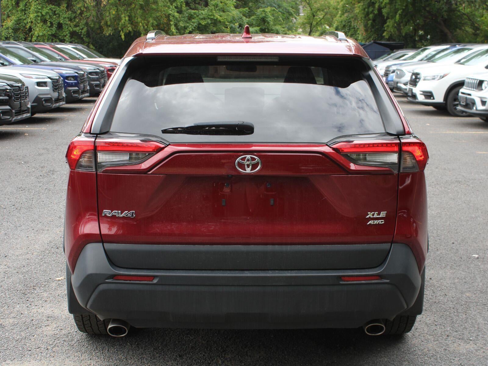 2023 Toyota Rav4 XLE Premium
