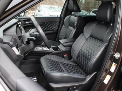 2023 Mitsubishi Outlander SEL